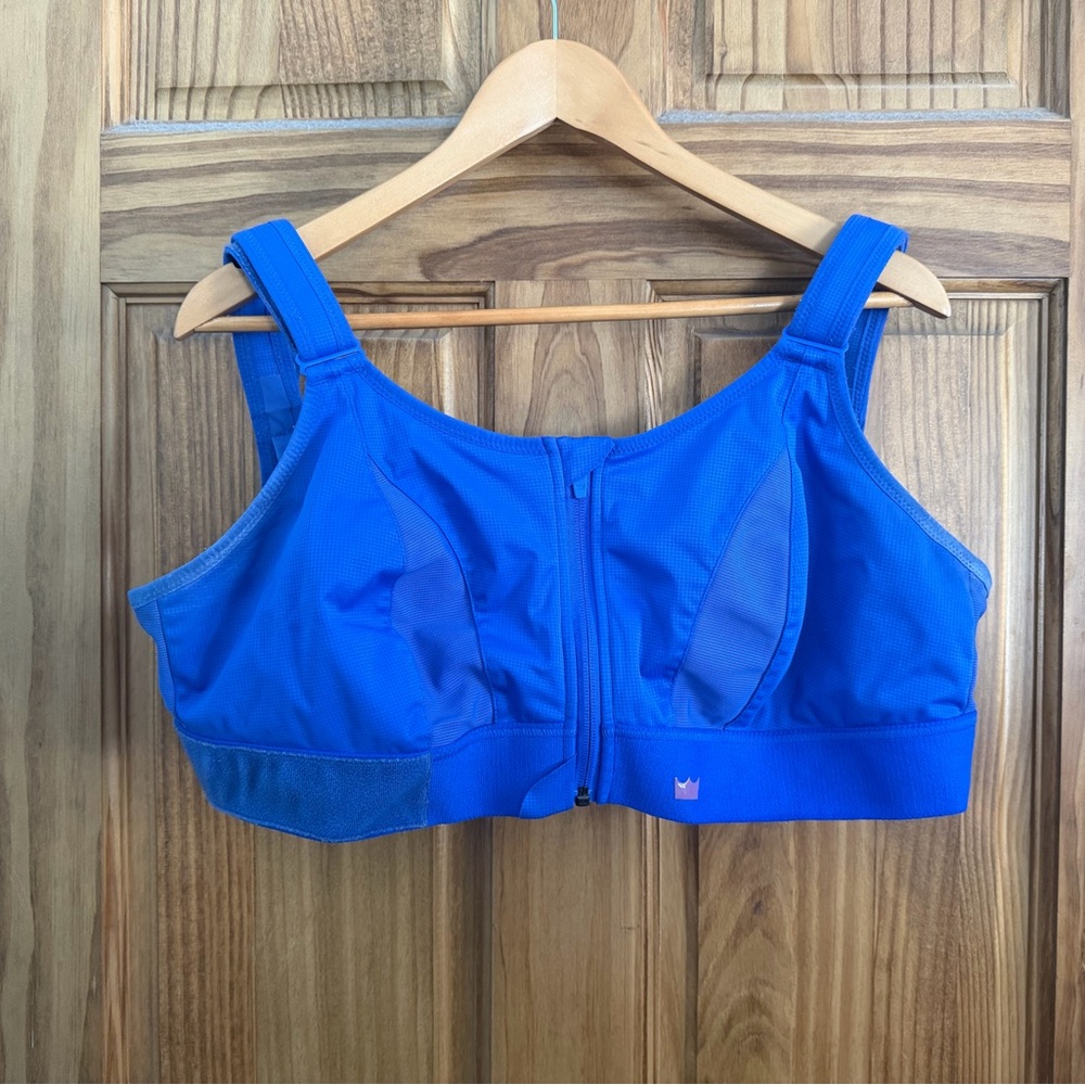 SHEFIT Ultimate Sports Bra in Dazzling Blue 3 Luxe